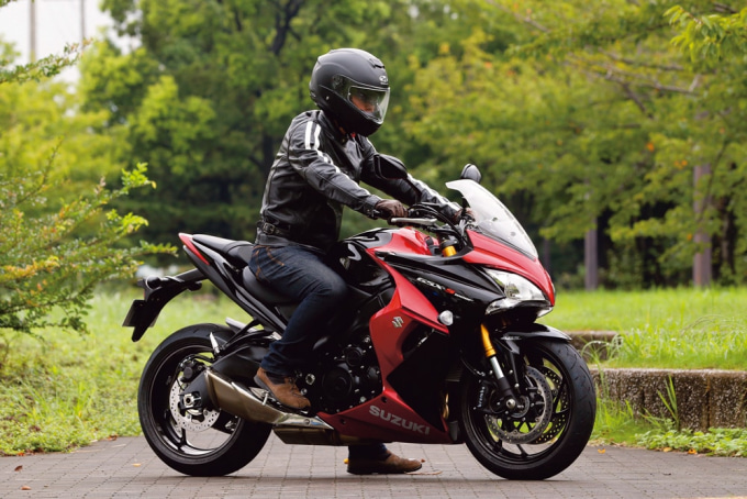 SUZUKI GSX-S1000F