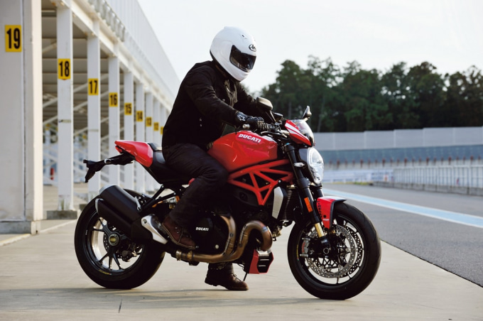 DUCATI モンスター1200R