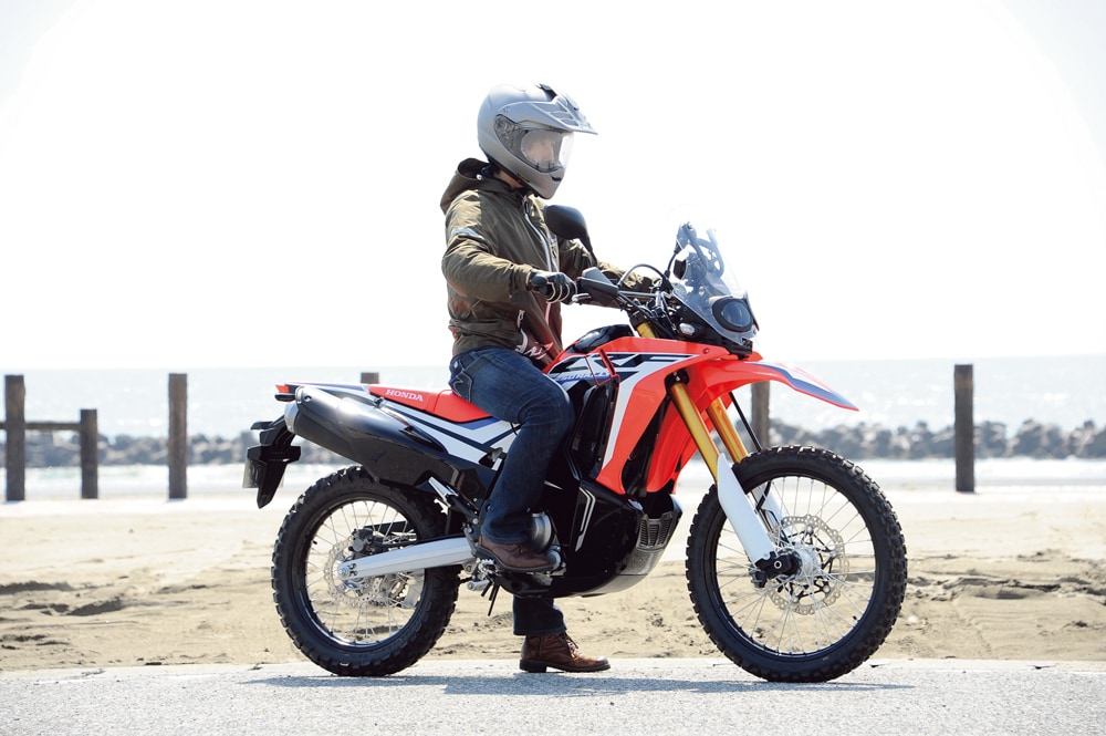 Honda Crf250ラリー バイク足つき アーカイブ タンデムスタイル