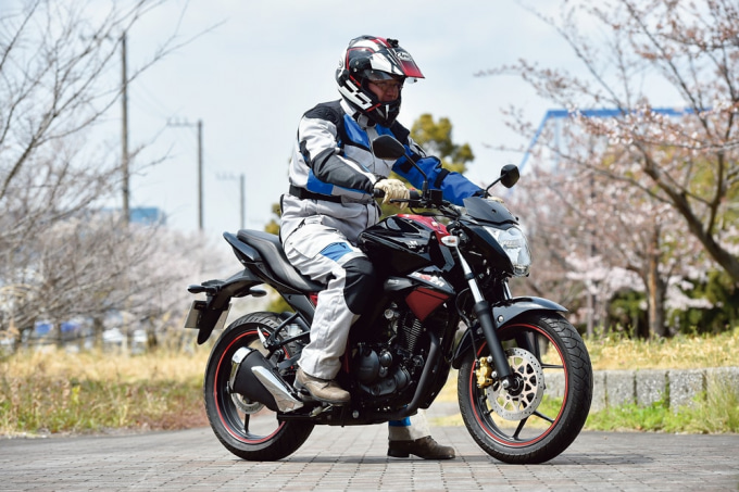 SUZUKI ジクサー