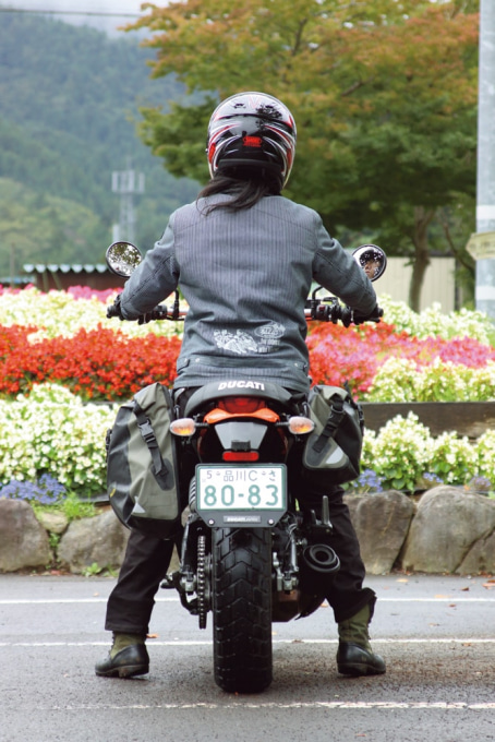 DUCATI スクランブラー SIXTY2