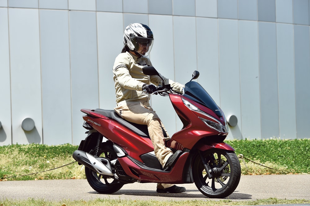 Honda Pcx Pcx150 バイク足つき アーカイブ タンデムスタイル