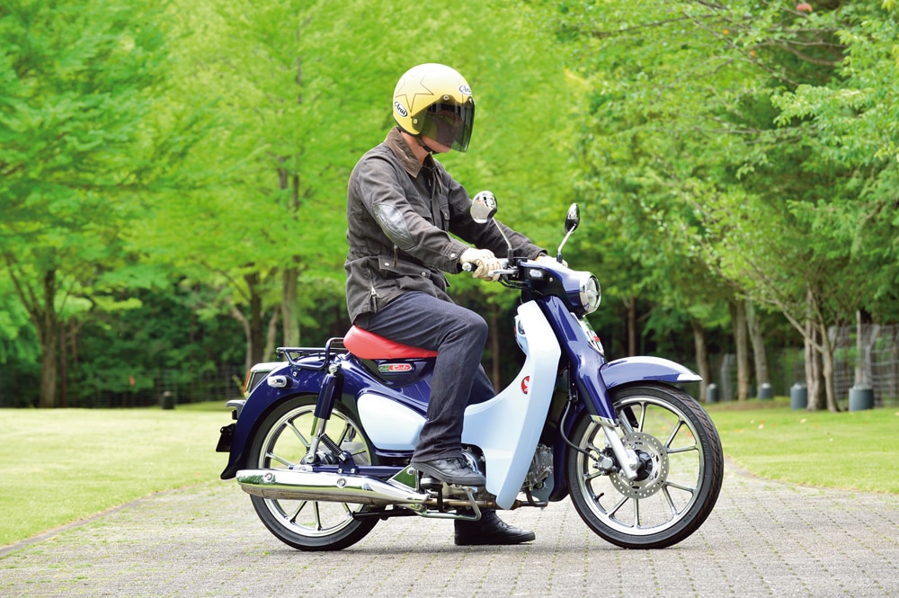 Honda スーパーカブ C125 バイク足つき アーカイブ タンデムスタイル