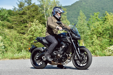 YAMAHA MT-09