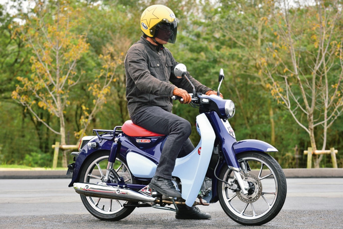 HONDA スーパーカブ C125