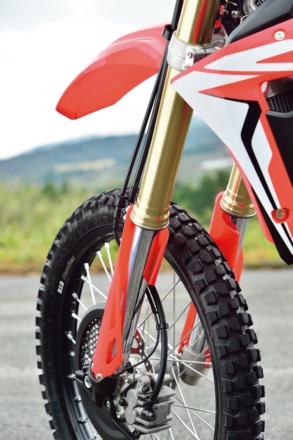 ホンダ・CRF450Lのフロントフォーク