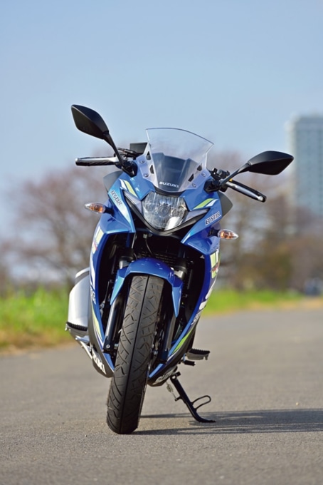 SUZUKIのGSX250Rのフロントイメージ