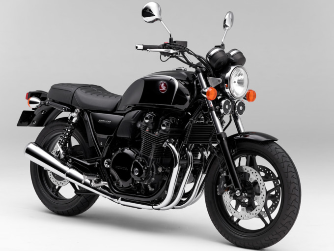 2019年モデルのcb1100 Ex Rsが登場 Stdモデルでは3ℓ増の17ℓタンクや新型シートを採用 バイクニュース タンデムスタイル