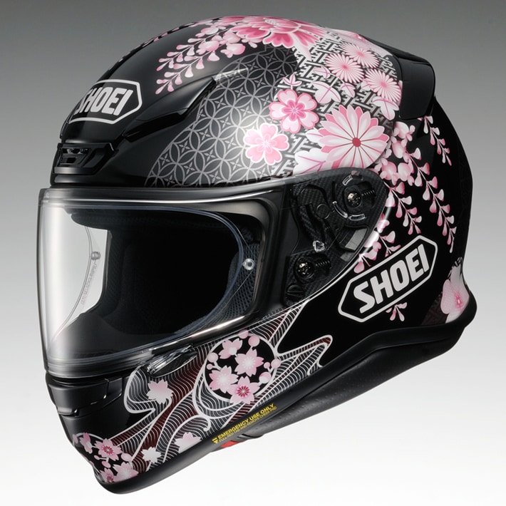 SHOEI   Zー7    ヘルメット外装は大きな傷もなくきれいです