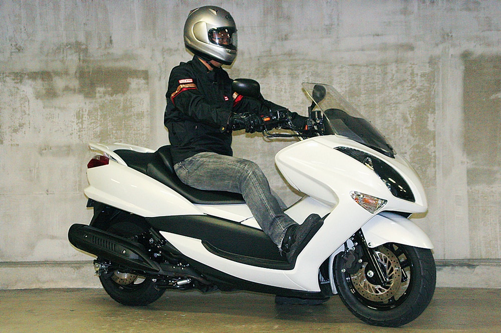 Yamaha マジェスティ バイク足つき アーカイブ タンデムスタイル