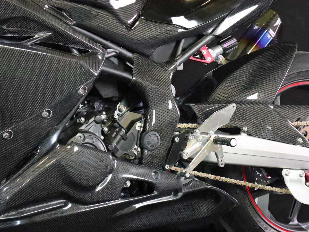 エーテックより ホンダ Cbr250rr 17年 用のカーボン外装パーツが多数販売中 バイクニュース タンデムスタイル