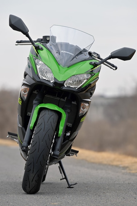 Kawasaki Ninja650 フロントビュー