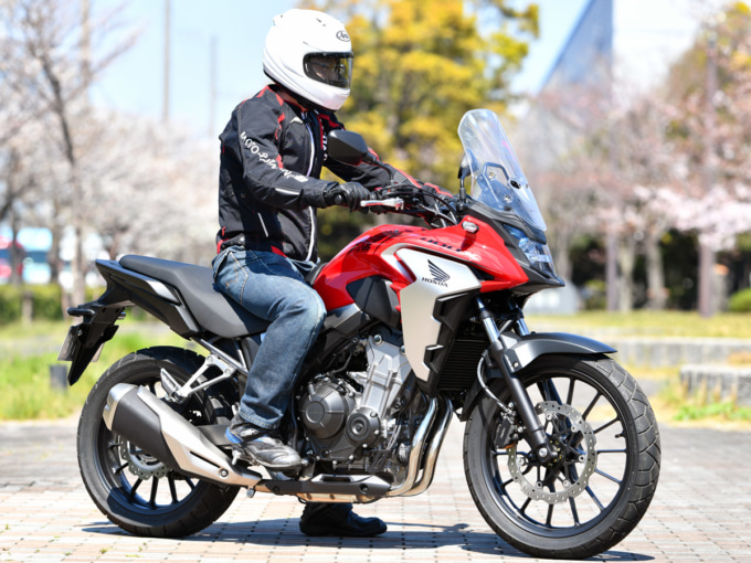 2019年式 HONDA 400Xの足つき