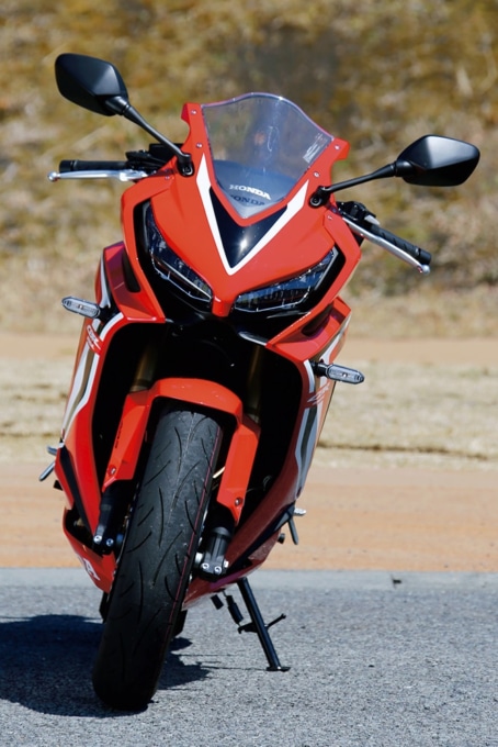 2019年モデル HONDA CBR650R フロントビュー