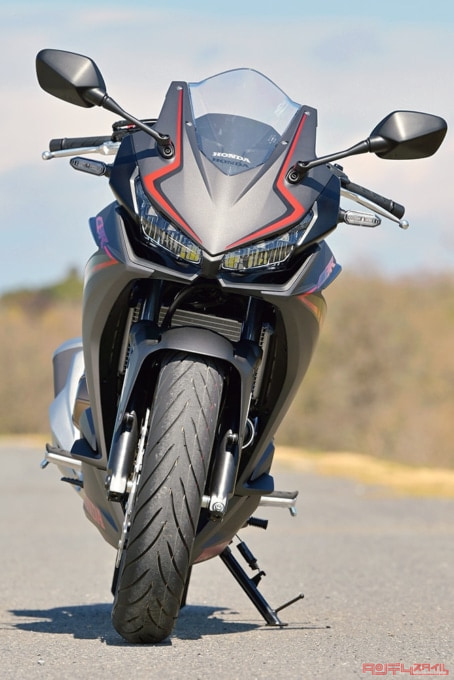 2019年モデル HONDA CBR400R フロントビュー