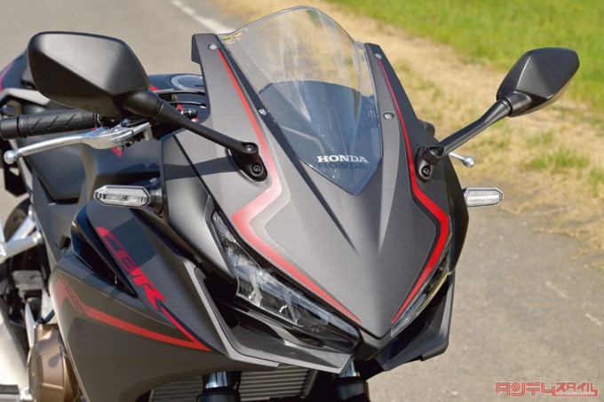 2019年モデル HONDA CBR400R フロントフェイス