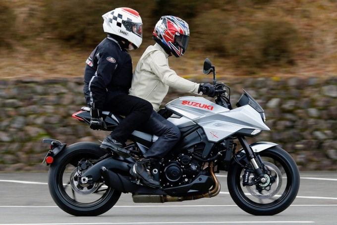 SUZUKI KATANAでタンデム走行