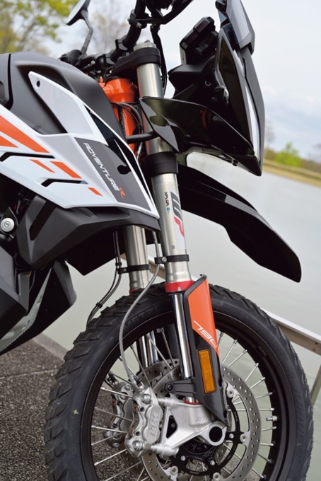 KTM 790ADVETURE R フロントサスペンション