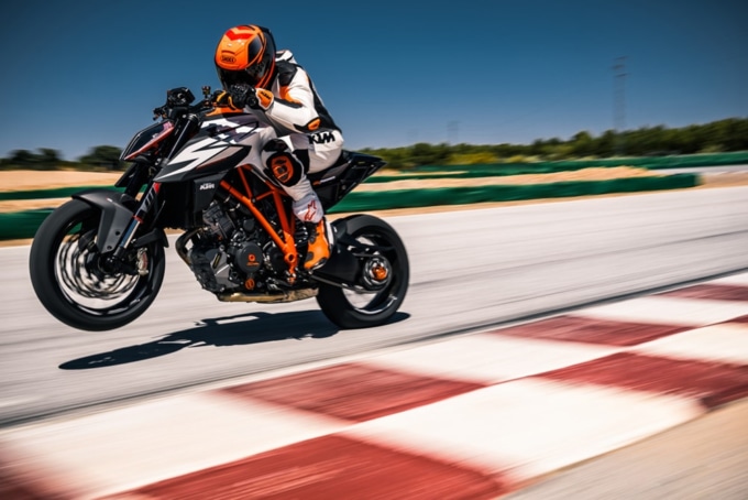 KTM 1290 SUPER DUKE R