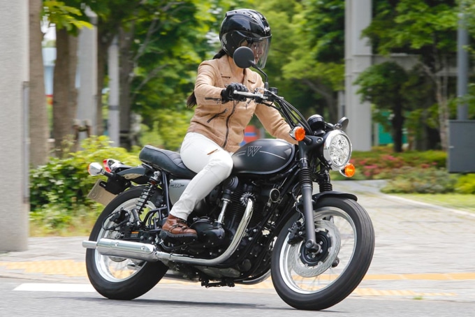 KAWASAKI W800ストリート 走行