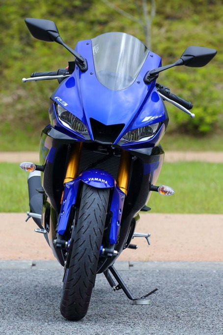 YAMAHA YZF-R3 ABS フロントビュー