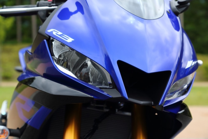 YAMAHA YZF-R3 ABS フロントカウル