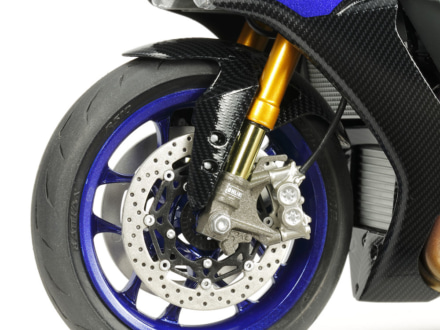 タミヤ 1/12 マスターワークコレクション ヤマハ YZF-R1M 2018（完成品）足回りアップ