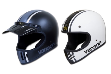 シックなカラーで使いどころを選ばない！VANSONのビンテージ・トラッカー系ヘルメット『FIGHTER2』