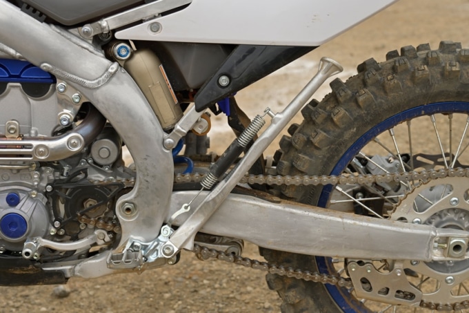 YAMAHA YZ250FXのアルミ製サイドスタンド