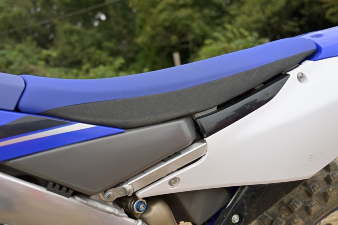 YAMAHA YZ250FXのシート