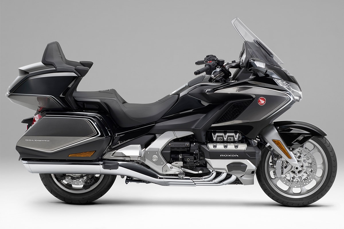 HONDA Gold Wing Tour Dual Clutch Transmission〈AIRBAG〉（2020年モデル）ダークネスブラックメタリック（ツートーン）