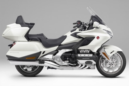 HONDA Gold Wing Tour Dual Clutch Transmission〈AIRBAG〉（2020年モデル）パールグレアホワイト