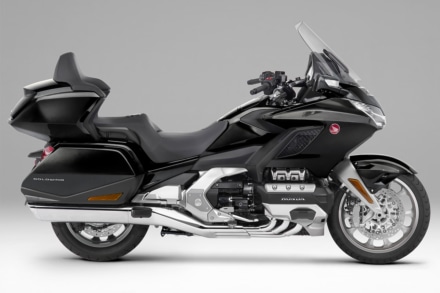 HONDA Gold Wing Tour（2020年モデル）ダークネスブラックメタリック