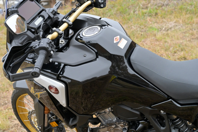 ホンダ CRF1100Lアフリカツインアドベンチャースポーツのタンク容量