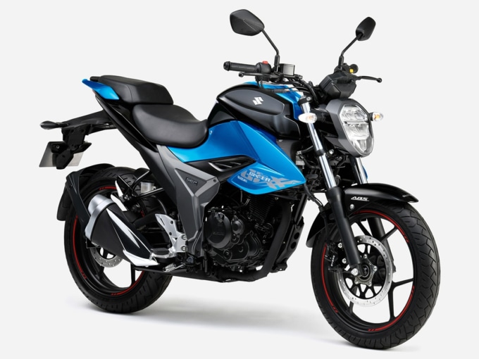 2020年モデル SUZUKI GIXXER150（グラススパークルブラック / トリトンブルーメタリック）7:3ビュー