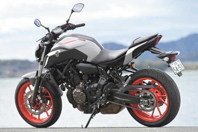 YAMAHA MT-07 ABS 左7:3ビュー