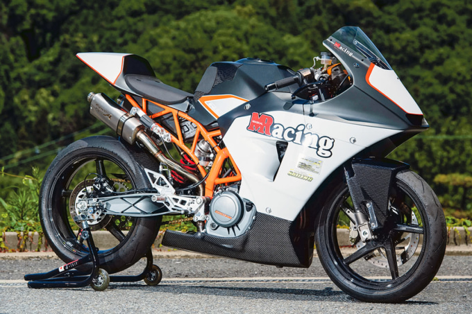 マジカルレーシング ストリートボディワーク for RC390 デモ車