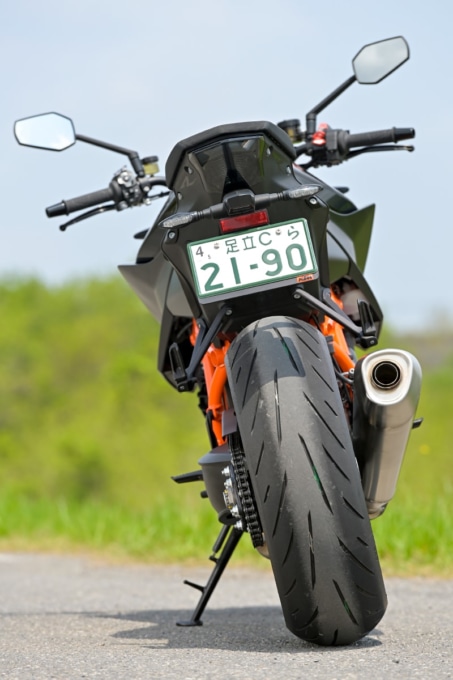 KTM 1290 SUPER DUKE R（2020年モデル）のリヤビュー