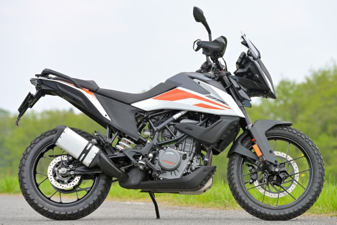 KTM 390ADVENTURE（2020年モデル）右サイドビュー