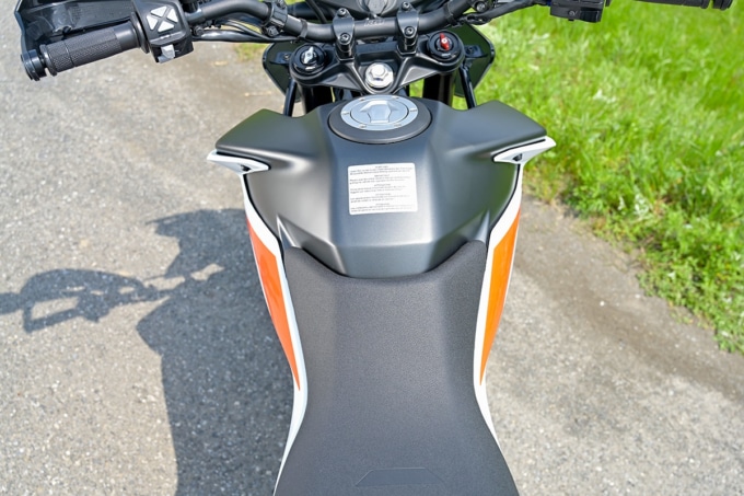 KTM 390ADVENTURE（2020年モデル）のタンク