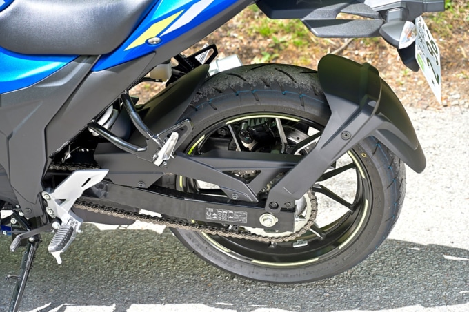 SUZUKI GIXXER SF250のリヤ足まわり