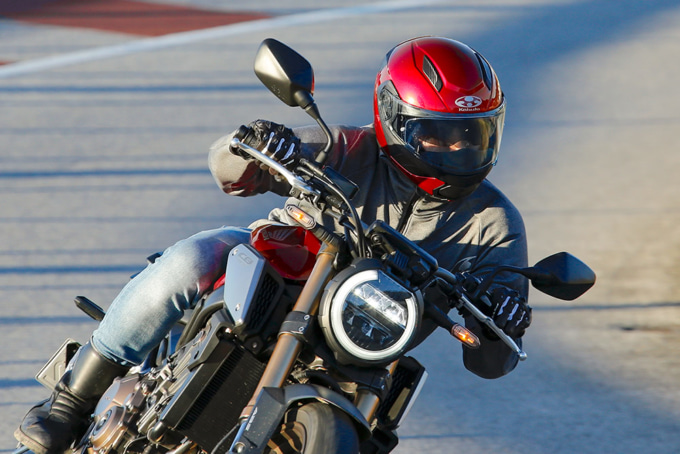 高い安全性と気軽さを追求！カブトのシステムヘルメット“RYUKI 