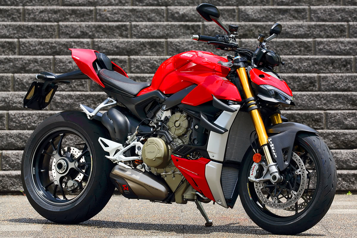 品質は非常に良い Ducati Performance コンフォートシート ストリートファイター
