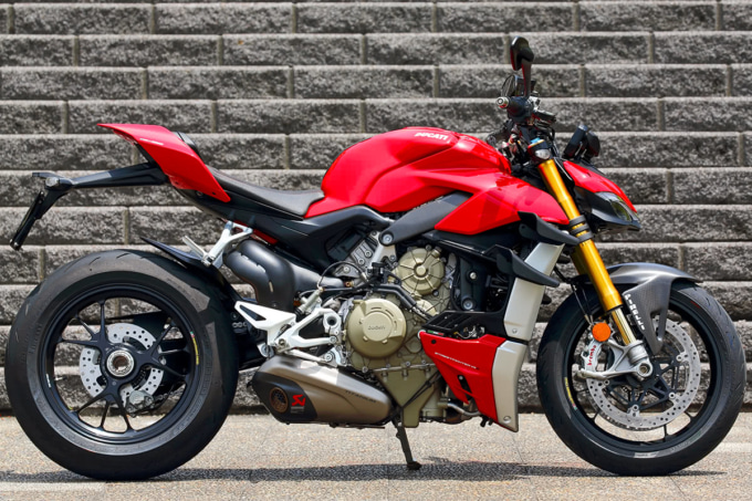 DUCATI STREETFIGHTER V4 S（ドゥカティ ストリートファイター V4 S）右サイドビュー