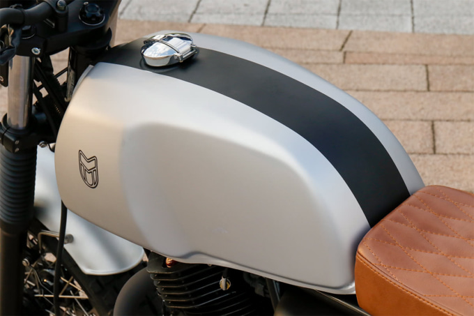 マットモーターサイクルズ AKITA250 大型ガソリンタンク