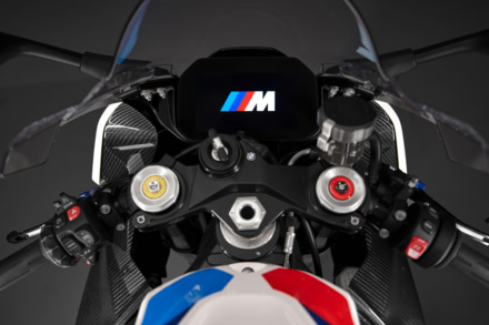 BMW M1000RR コックピット