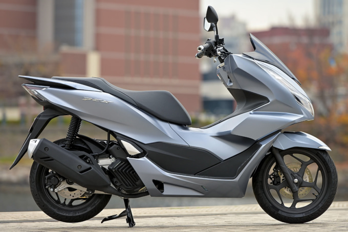 HONDA PCX（2021年モデル）右サイドビュー