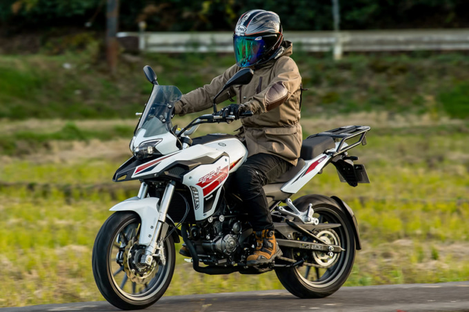 BENELLI TRK251 走行