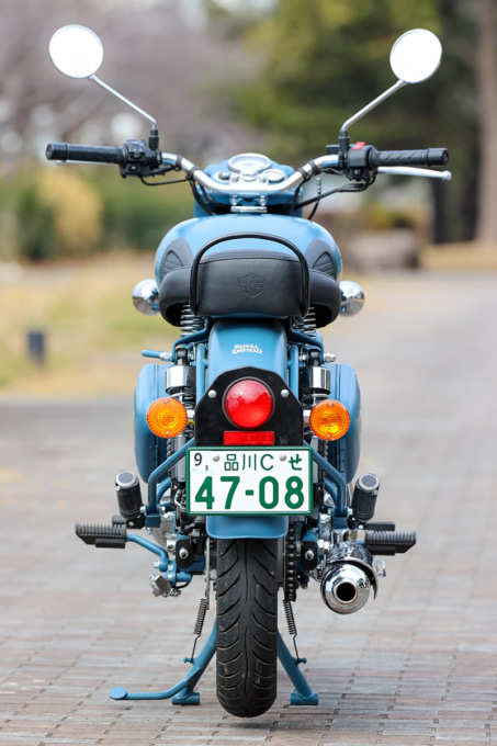 ROYAL ENFIELD Classic 500 リヤビュー