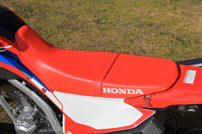 HONDA CRF250L （2BK-MD47／2021年モデル）シート